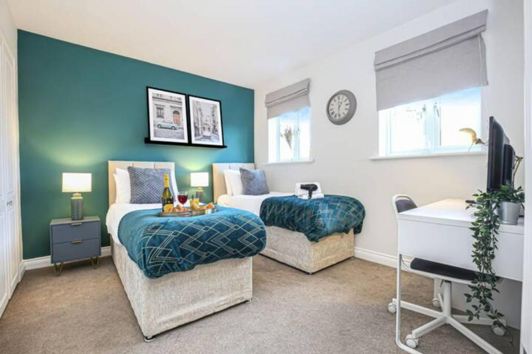 Holiday home Berrywood House: With Free Parking *